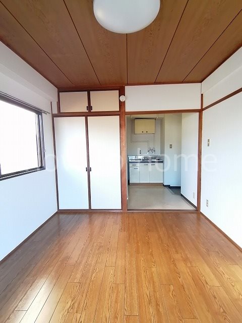 ヴィラ島本 ベッドルーム