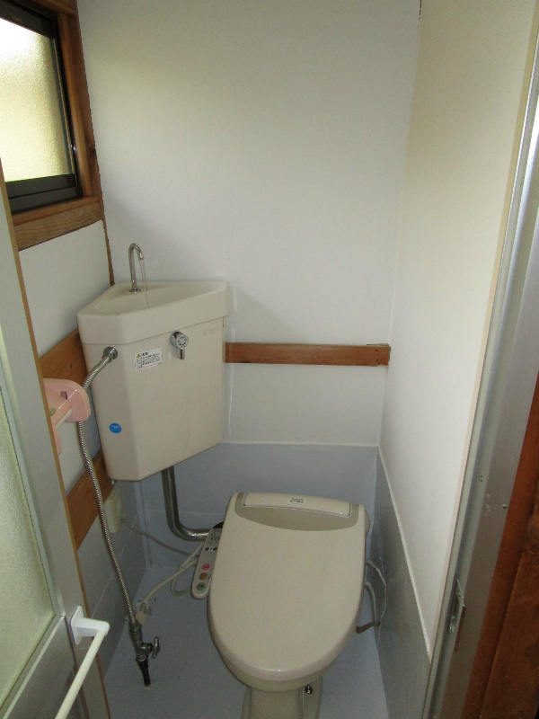 上田住宅　平屋  トイレ