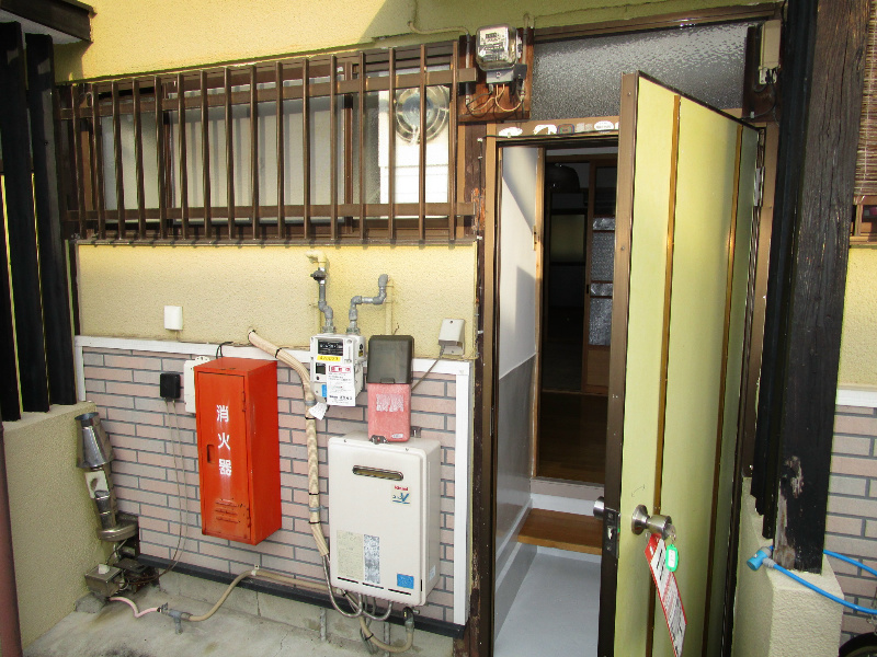 上田住宅　平屋  玄関