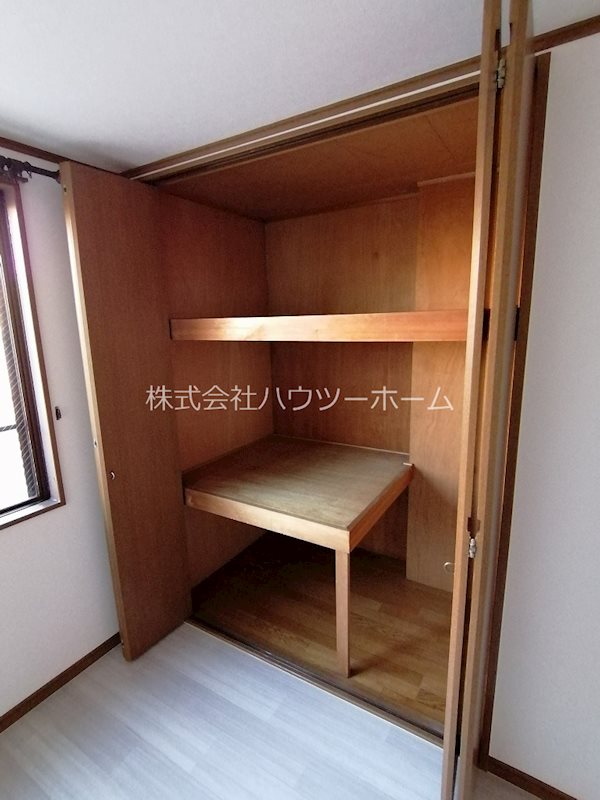 小倉町蓮池1-5　店舗付貸家 収納