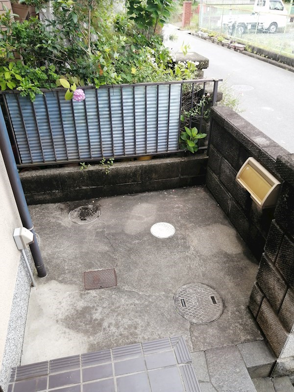 京都府城陽市寺田大畔 エントランス