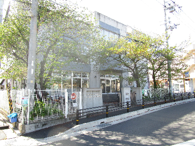プリシード城陽駅前ビル 幼稚園