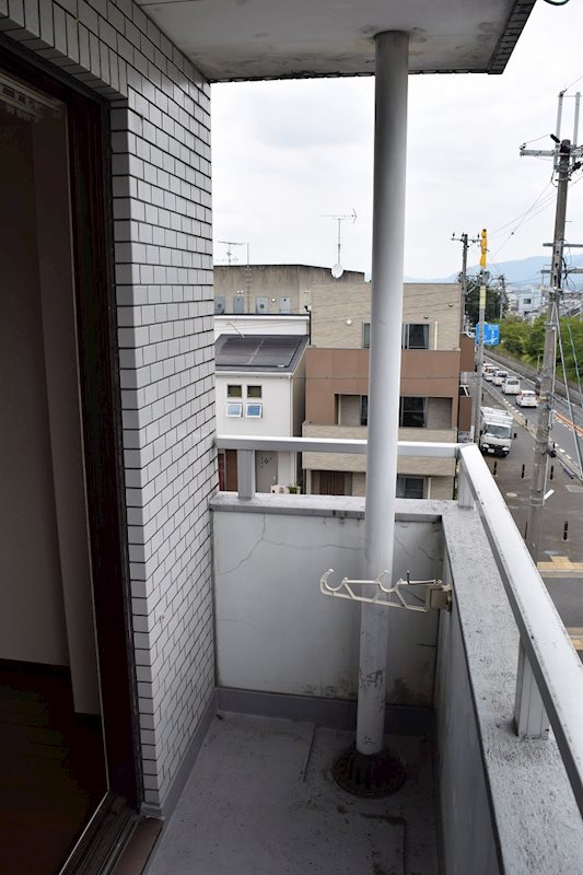 ドミール伊勢田 ベランダ