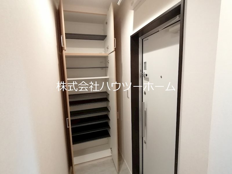 アイメゾン誓願寺 玄関