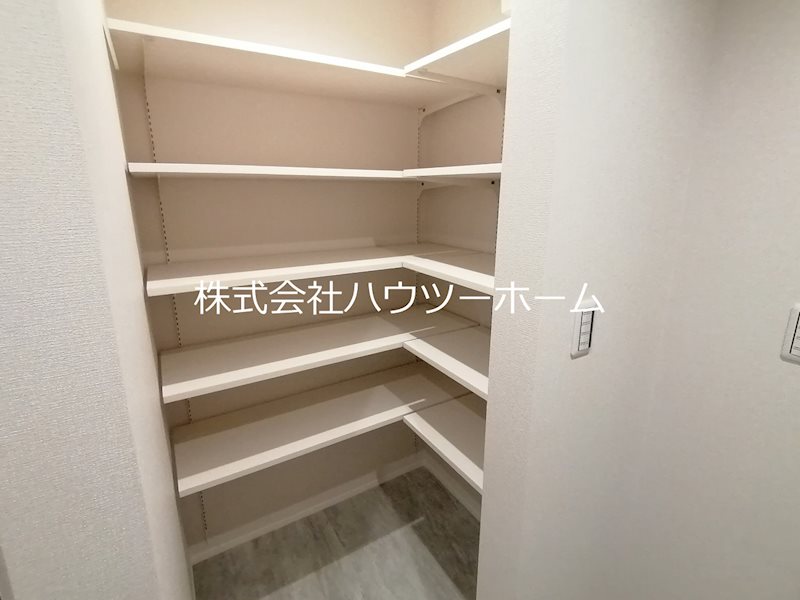 アイメゾン誓願寺 玄関