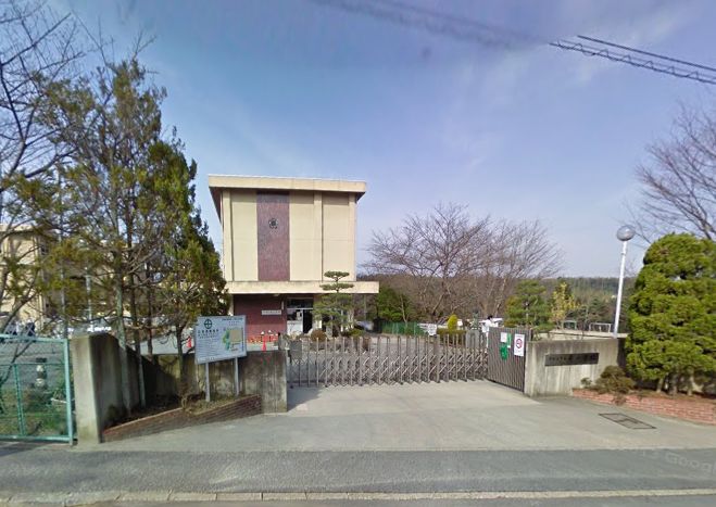 メゾン　ド　シュシュ 小学校
