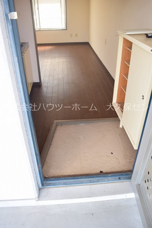 メゾン菱風 玄関