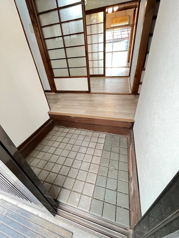 小倉町新田島貸家 玄関