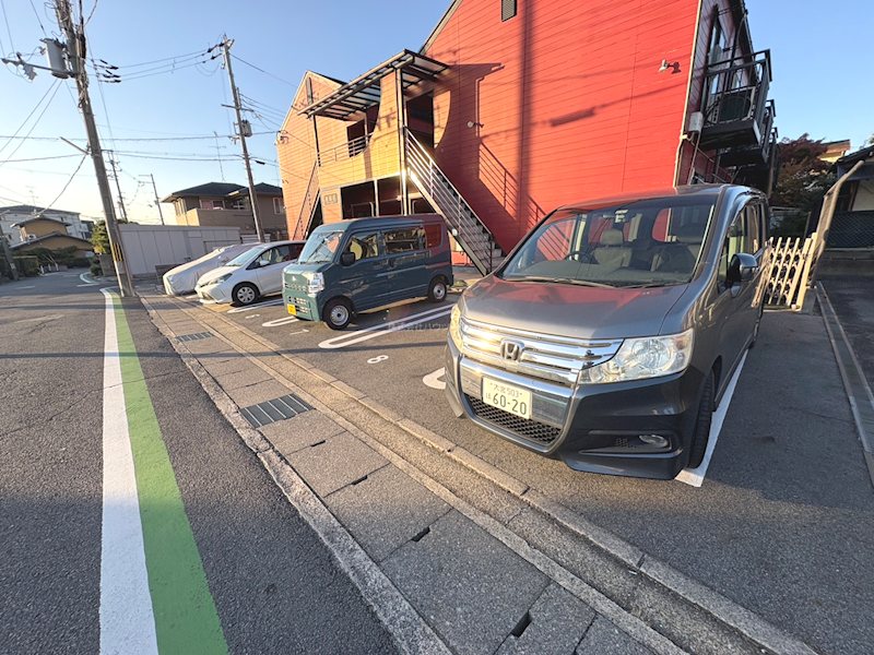R・B・K 駐車場