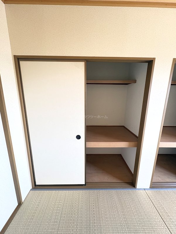 ハイカムール庭井 収納