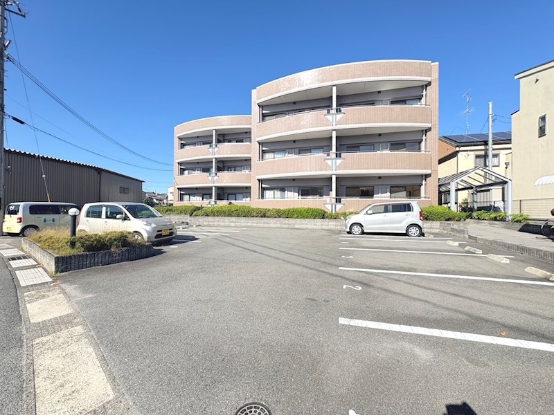 ラポート曽谷 駐車場