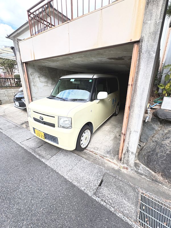 寺田深谷貸家 駐車場