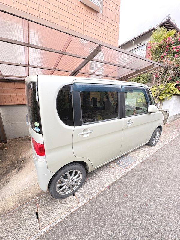 寺田深谷貸家 駐車場
