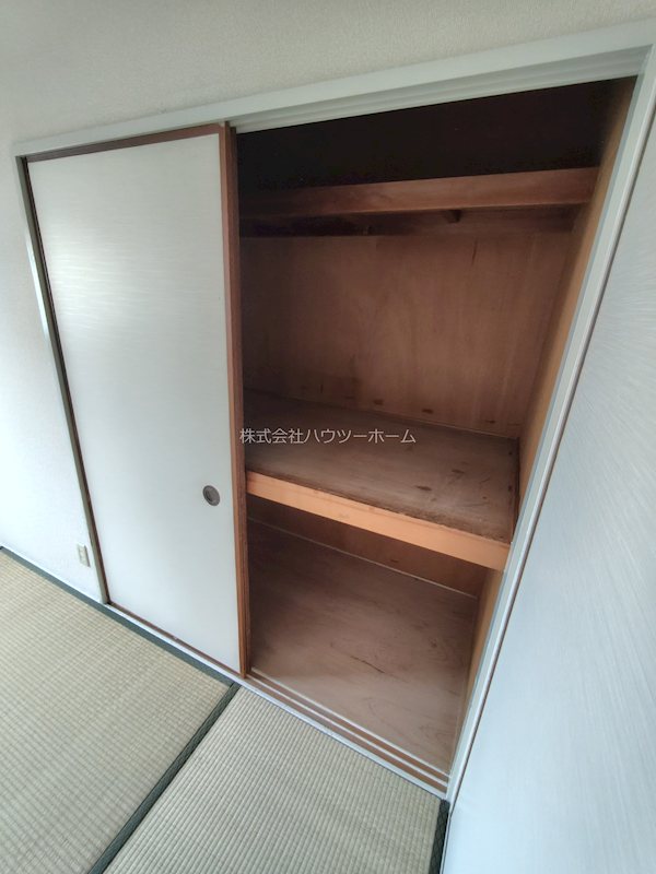 エバーグリーン宇治弐番館 収納