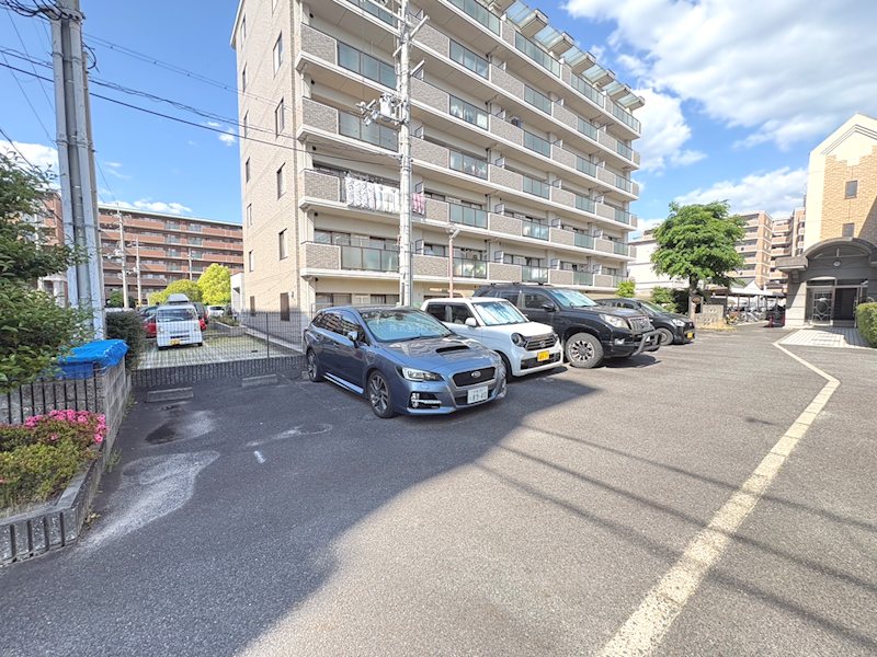 リジェール柳田 駐車場