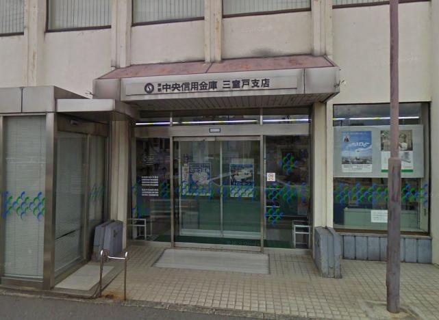 ラポート小林 銀行