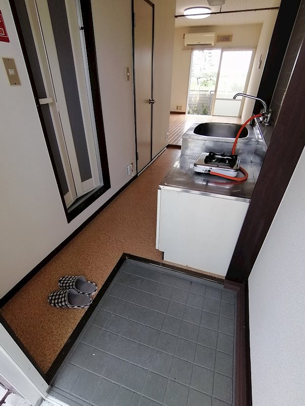 サニーハイツ中川B棟 玄関
