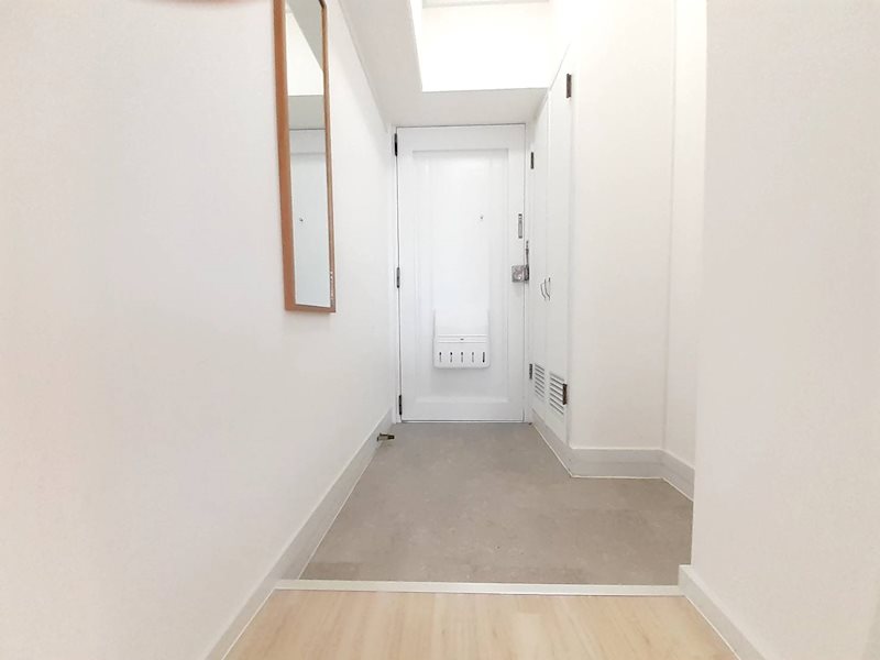 ベルヴィタウン京都伏見(向島市営住宅9街区) 玄関