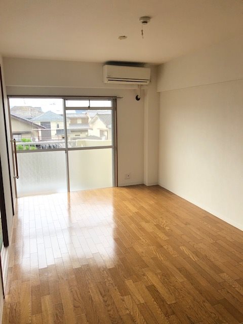 陵南ハイツ ベッドルーム