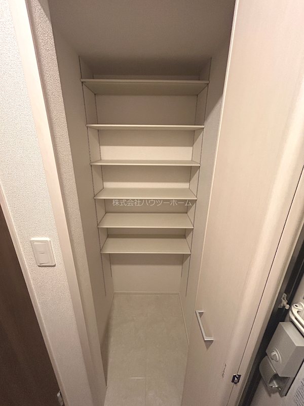 グランウエスト・Ｊ 収納
