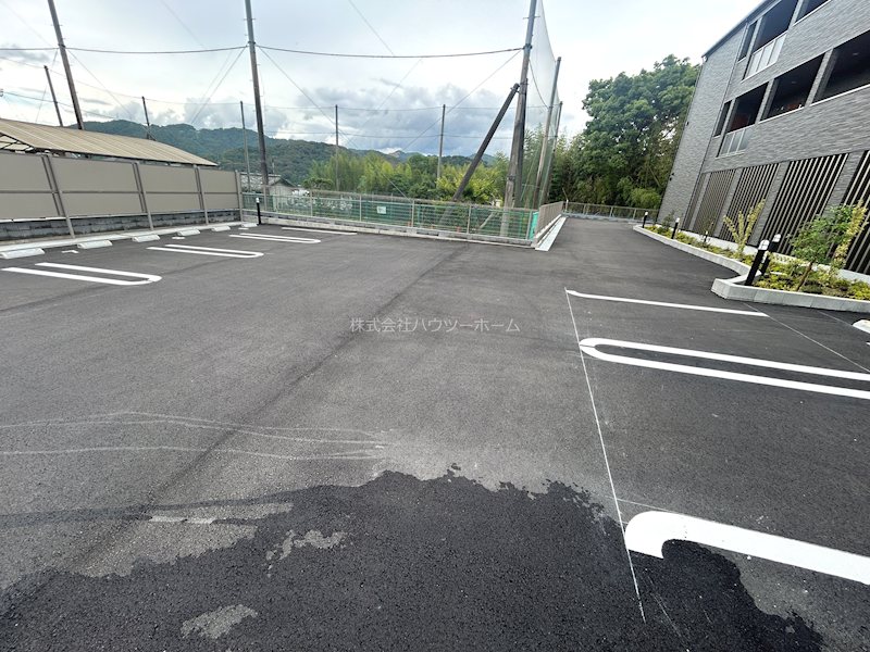 グランウエスト・Ｊ 駐車場