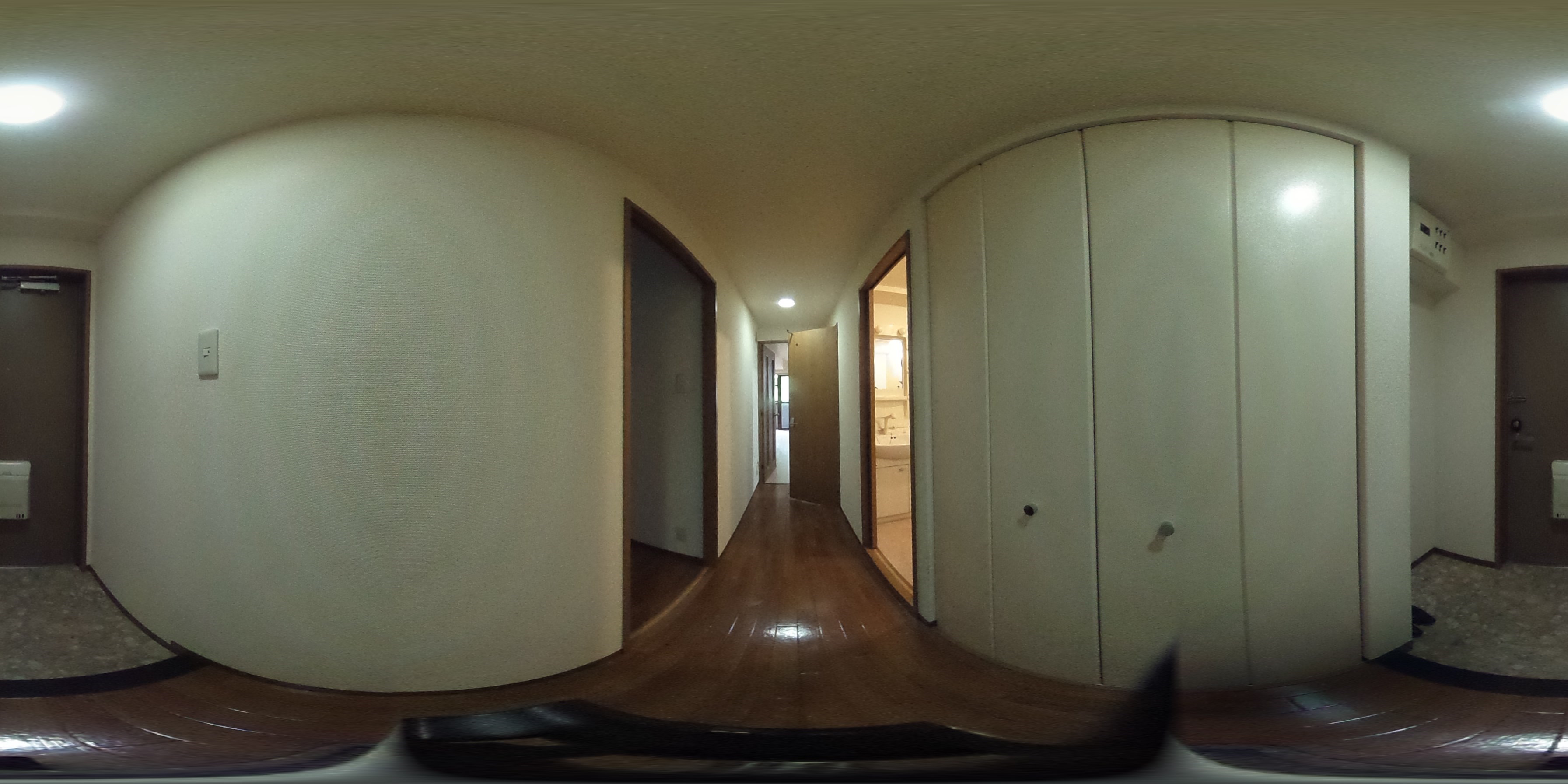 ガレット椋 玄関