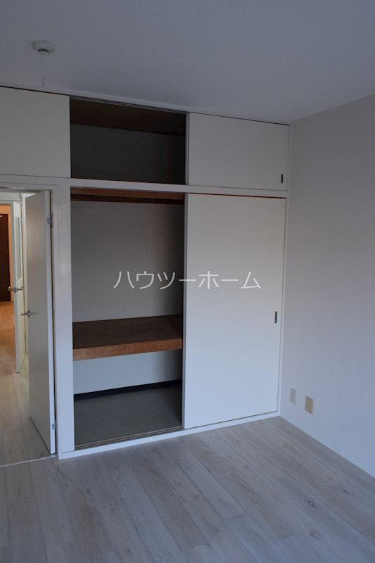 シロハイヌ向島 収納