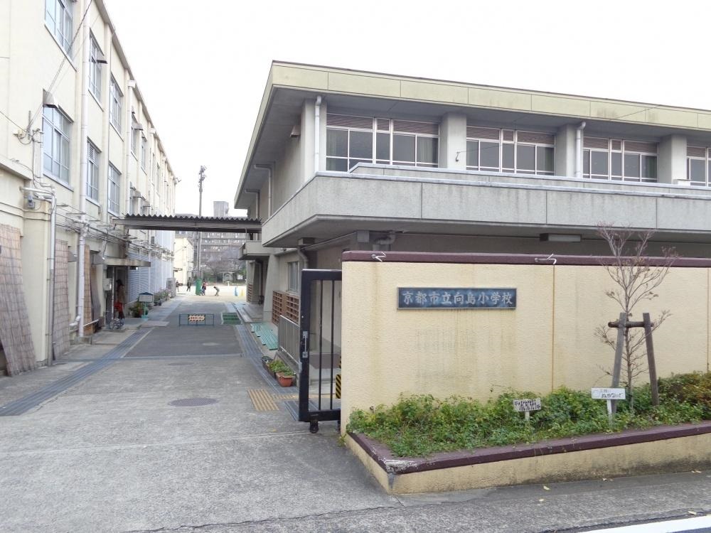 ビラ・クレール 小学校