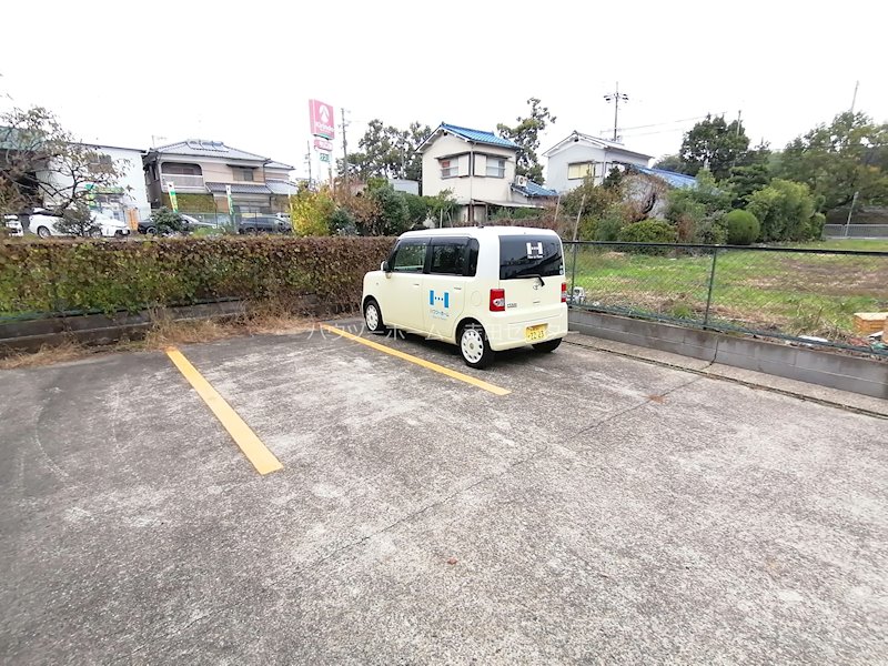 新池91番地倉庫 駐車場