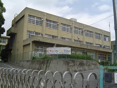 プリシード城陽駅前第2ビル 小学校