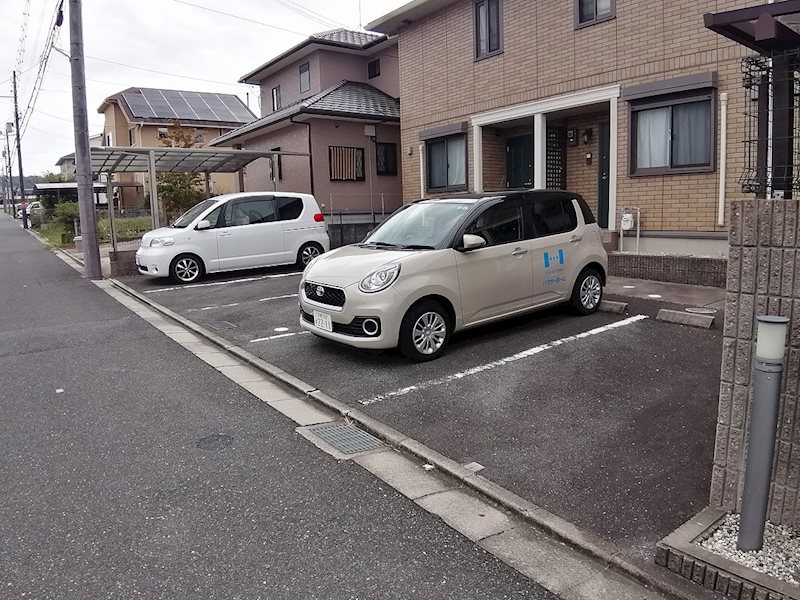サル　ドセジュール 駐車場