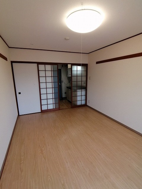 大光ビル ベッドルーム