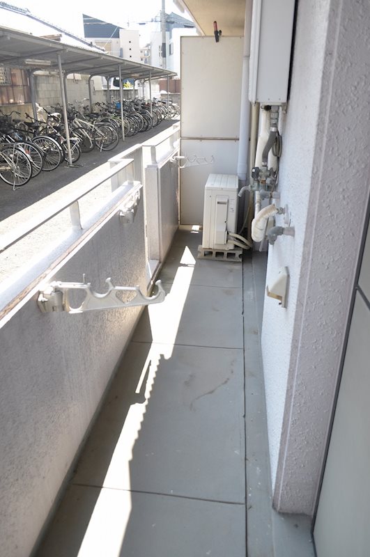 ダイバーシティ同志社 ベランダ