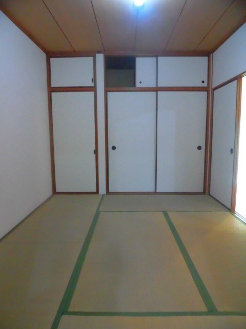 クイーンハイツ ベッドルーム