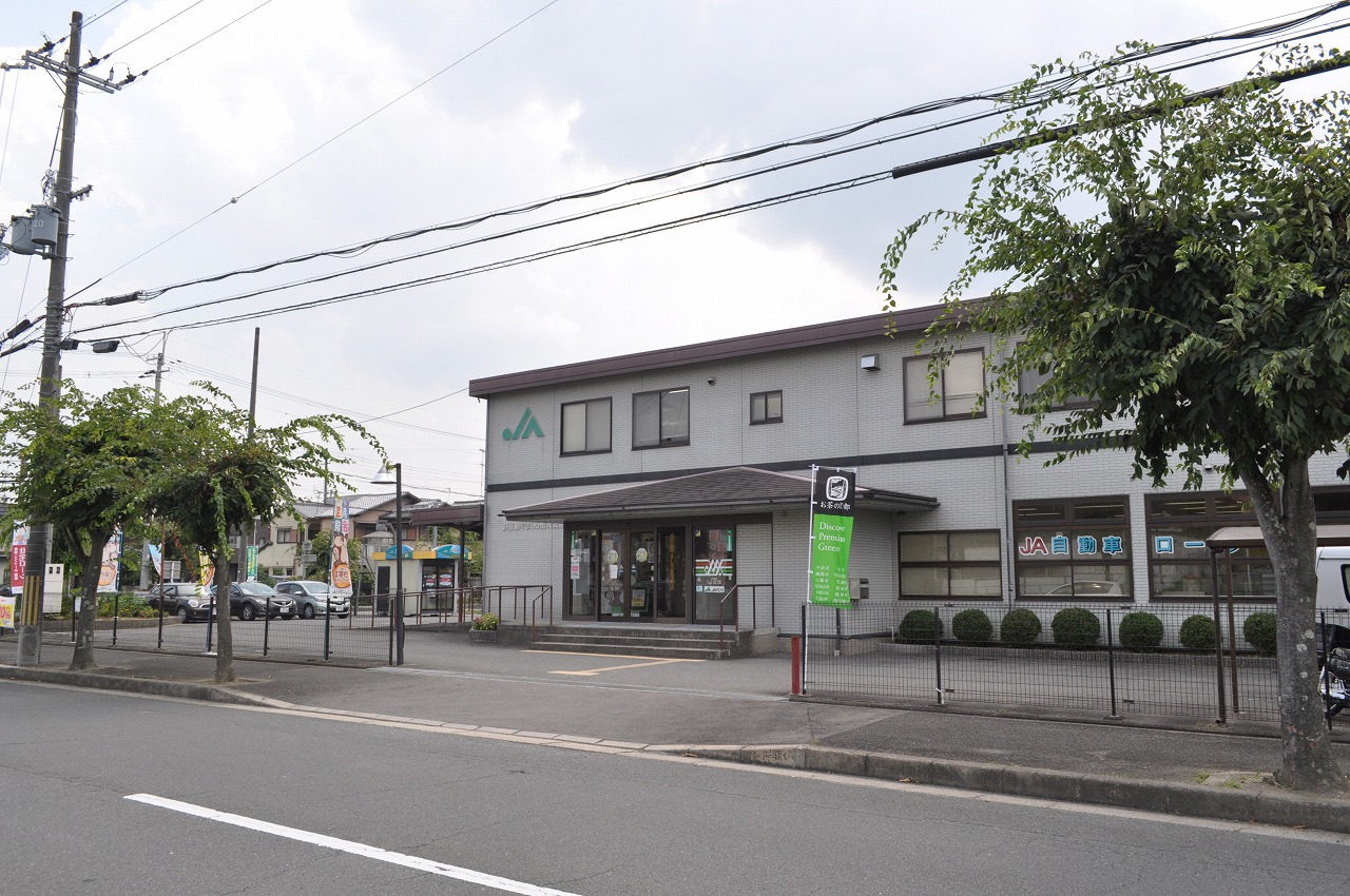 サンハイツ加茂B 銀行