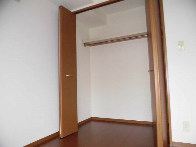 アソシエ一乗寺 収納