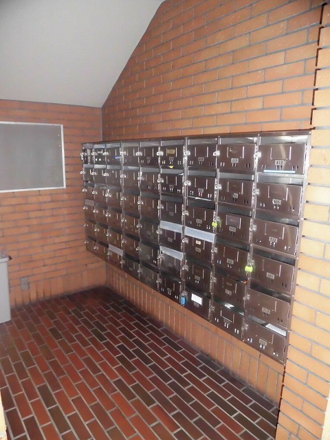正和フラット宝ヶ池 エントランス
