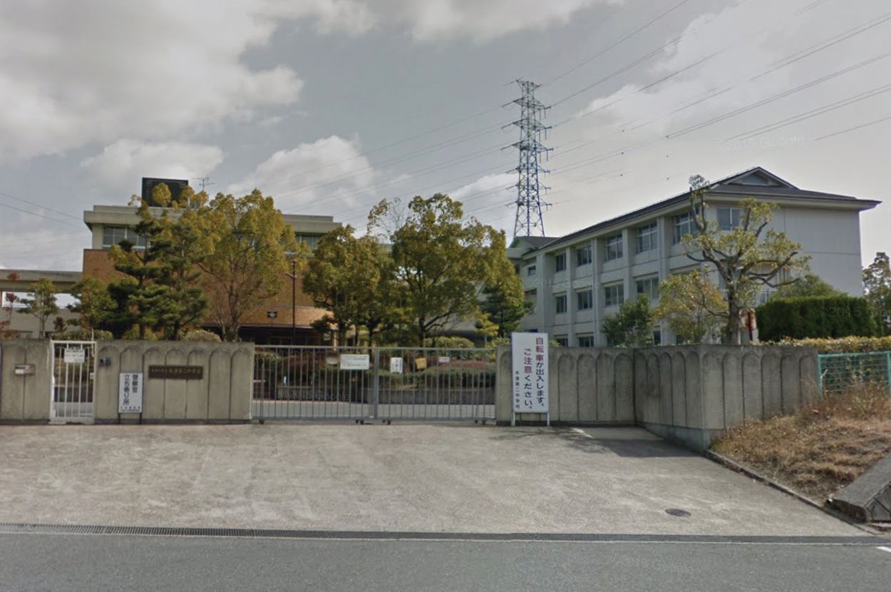 シャルム祐 中学校