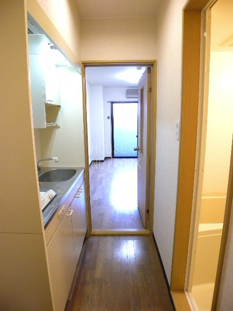アミティ北白川 玄関