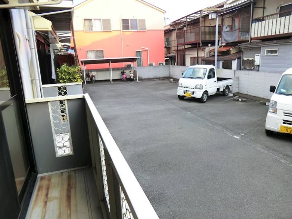 シャルム豊 駐車場