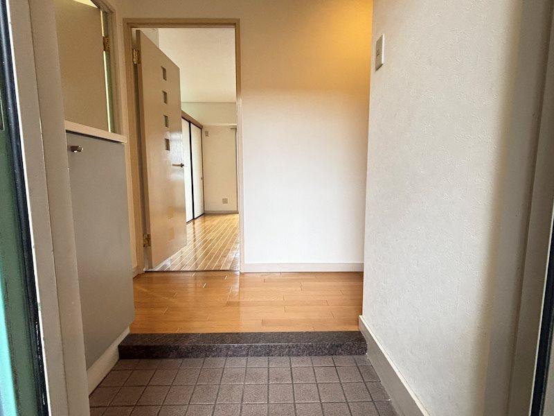 リーブルショーザン 玄関