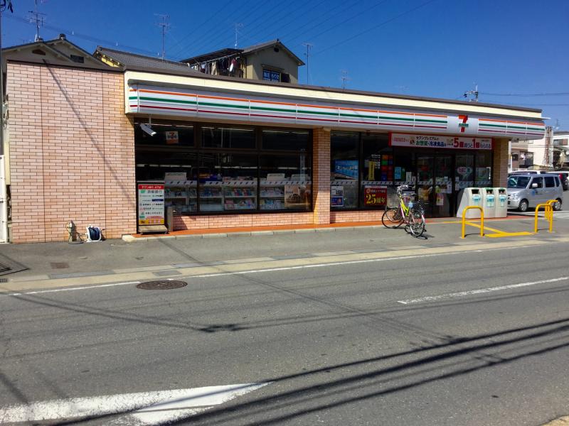 レオパルド コンビニ