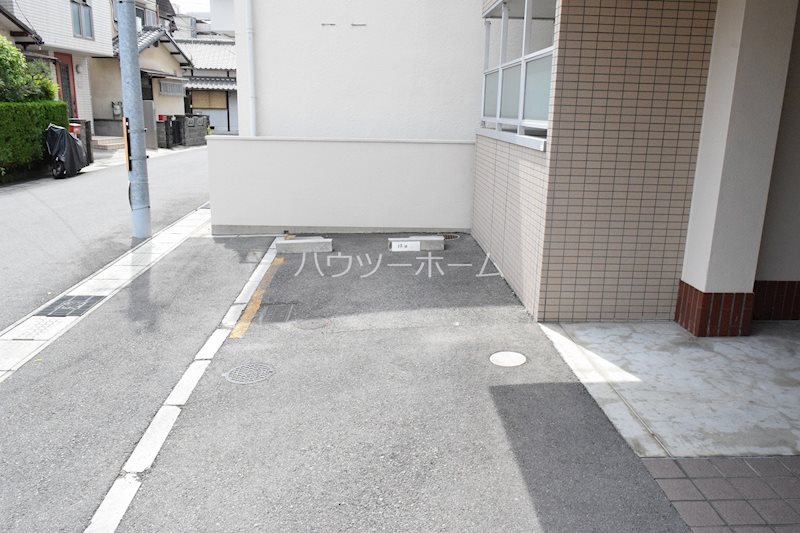 パステル壱番 駐車場