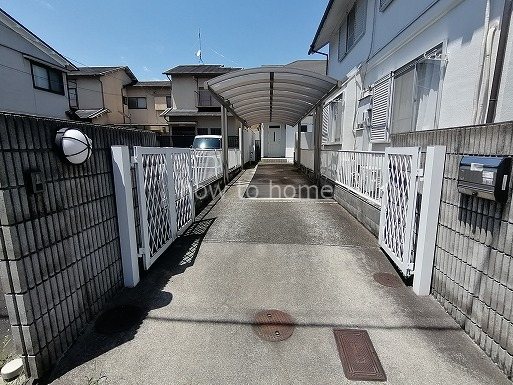 下鴨木口邸貸家 駐車場