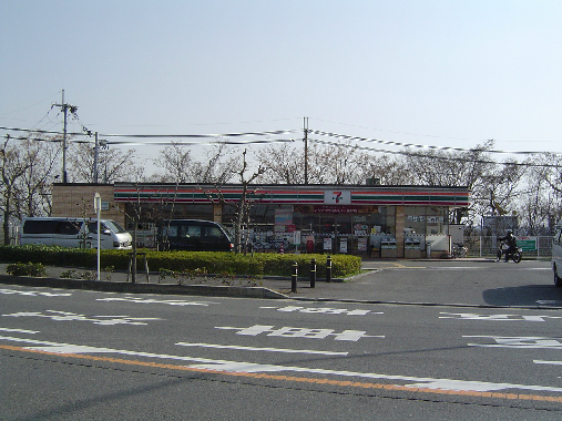 パークハウス青谷 コンビニ