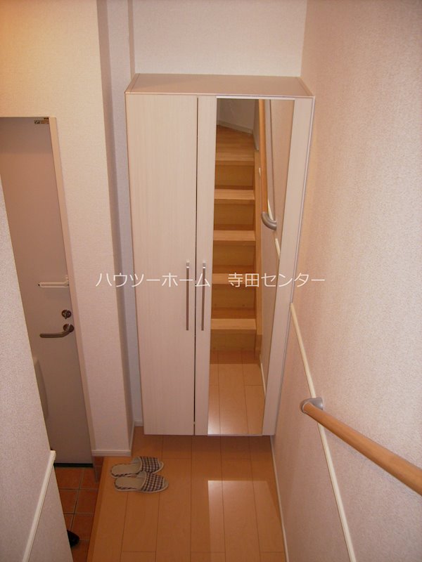 パインフォート 玄関