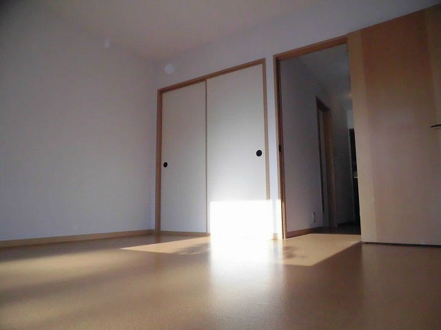 クレールヴィル六ノ坪 ベッドルーム