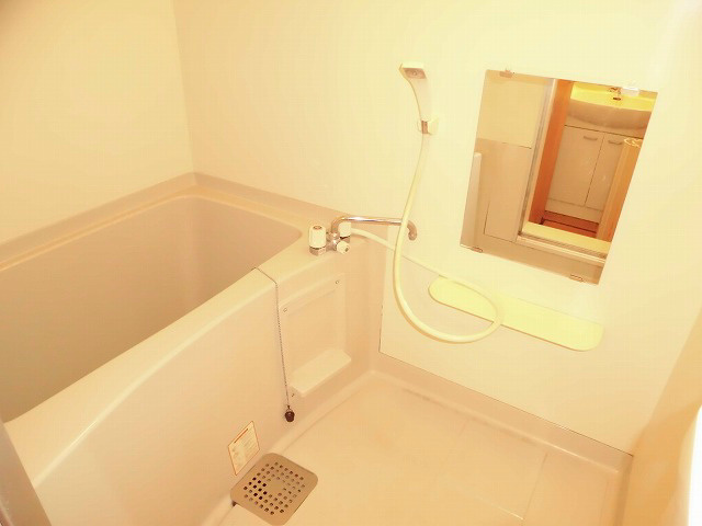 クレールヴィル六ノ坪 風呂画像