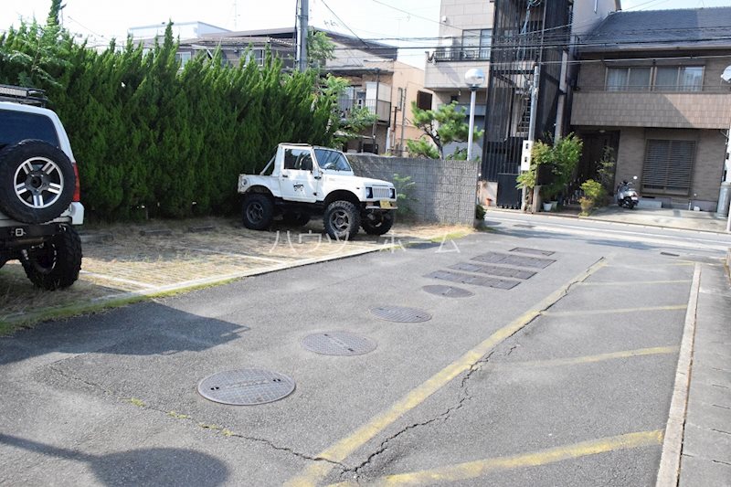 エスペランザ  駐車場