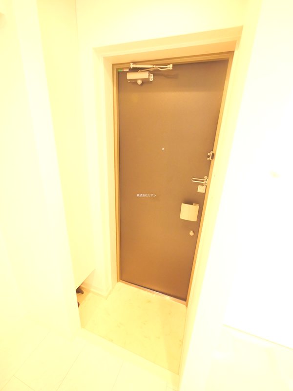 セレ本駒込 玄関